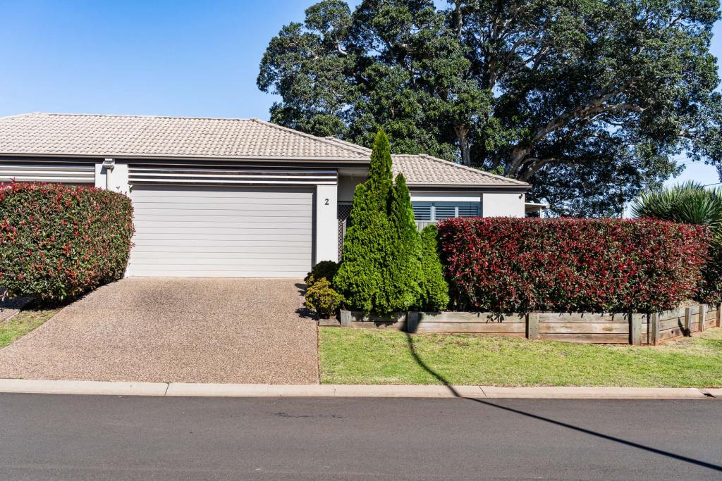 2/16 Argus Ct, Middle Ridge, QLD 4350