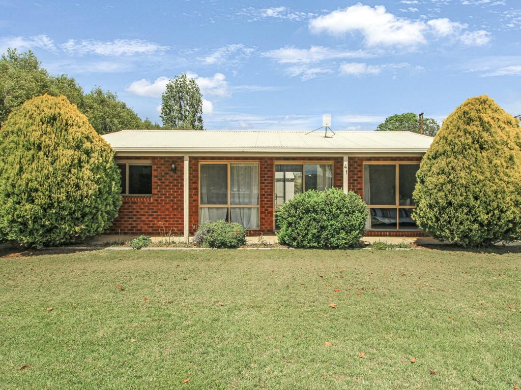 41 Park St, Omeo, VIC 3898