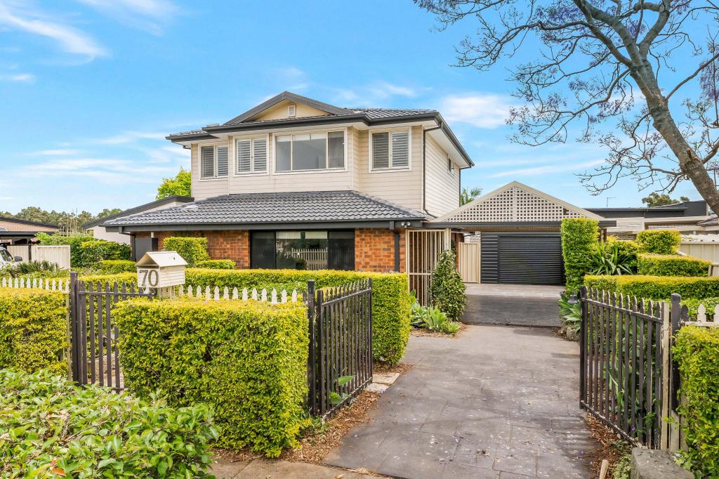 70 Kingfisher Ave, Bossley Park, NSW 2176