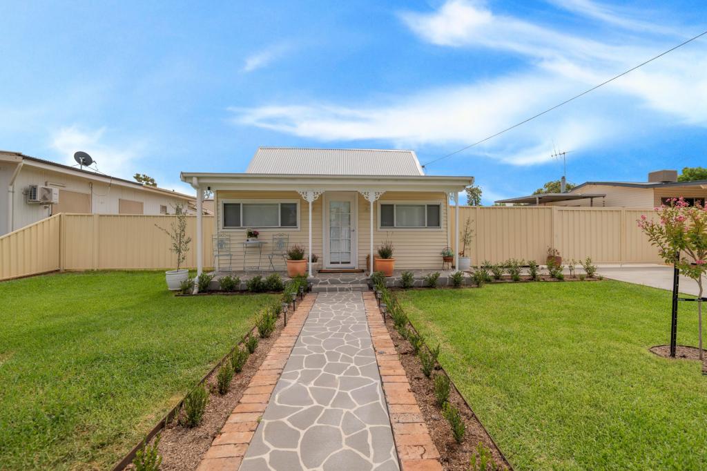 42 Webb St, Parkes, NSW 2870