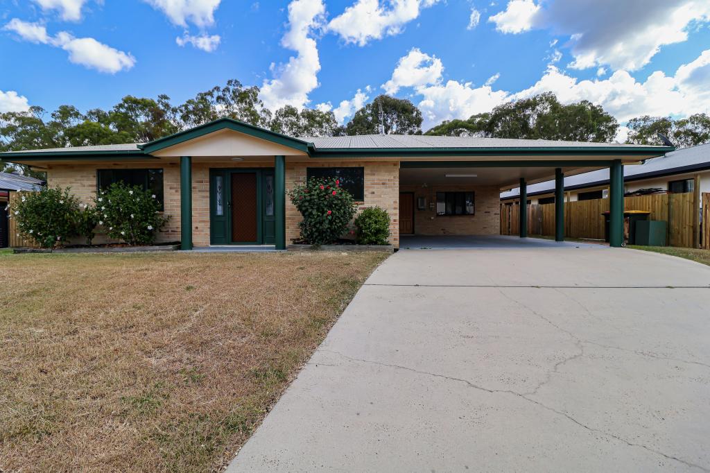 8b St Bees Ct, Clinton, QLD 4680