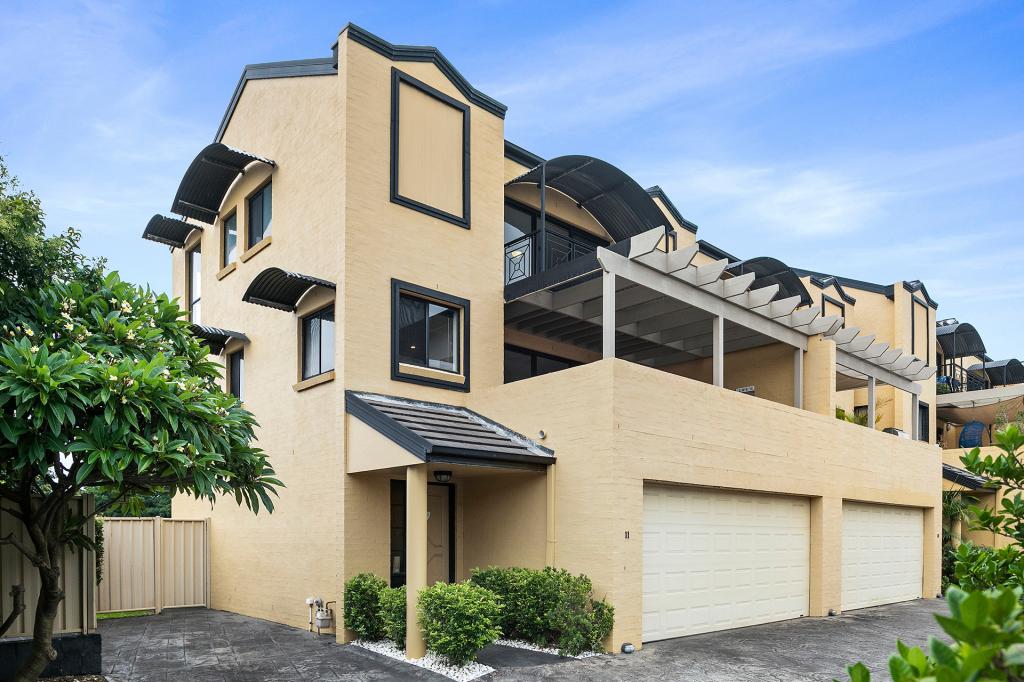 11/13 LUXOR ST, WOONONA, NSW 2517