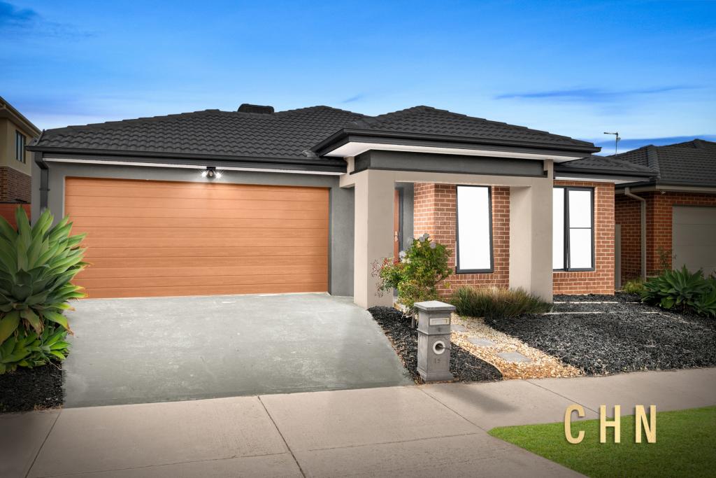 15 WINJEEL AVE, POINT COOK, VIC 3030