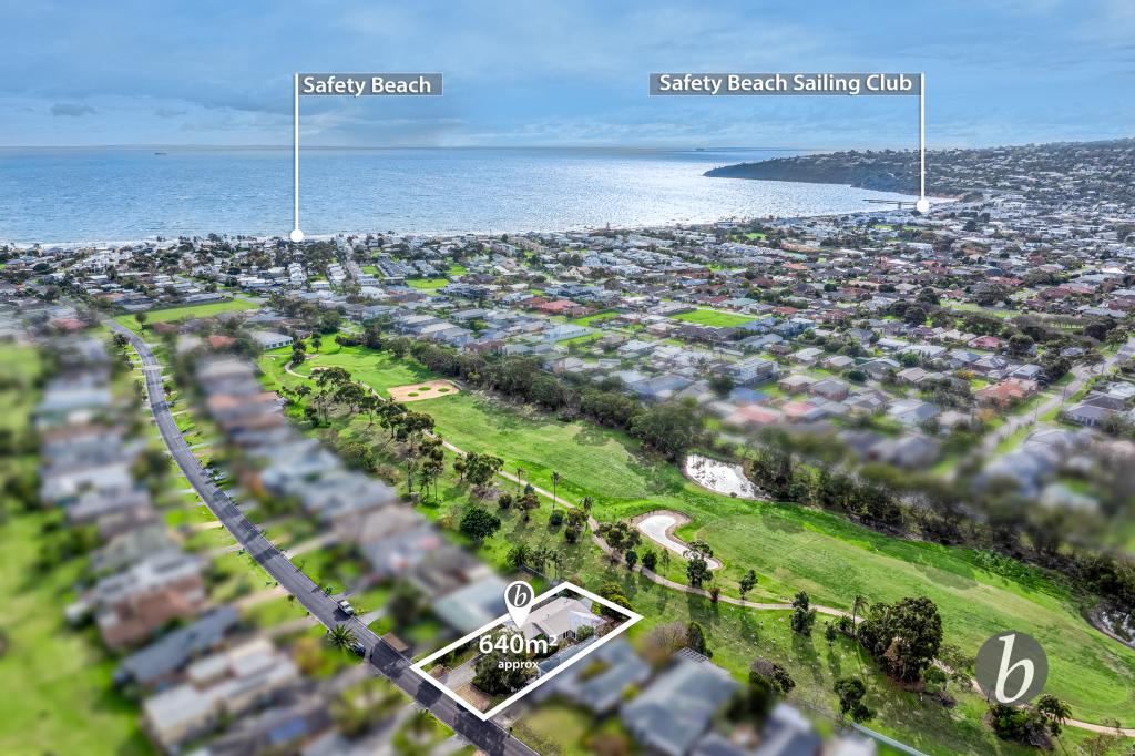 33 Palm Tree Dr, Safety Beach, VIC 3936