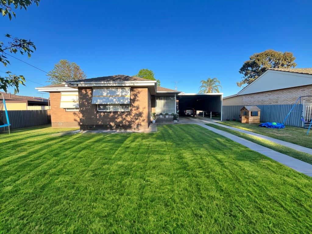 421w Ross Cct, Lavington, NSW 2641