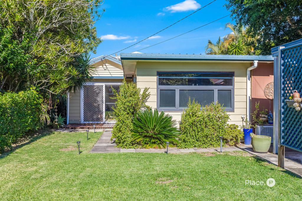 15 Roland St, Clontarf, QLD 4019