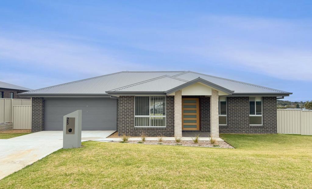 25 Vaucluse Pl, Parkes, NSW 2870