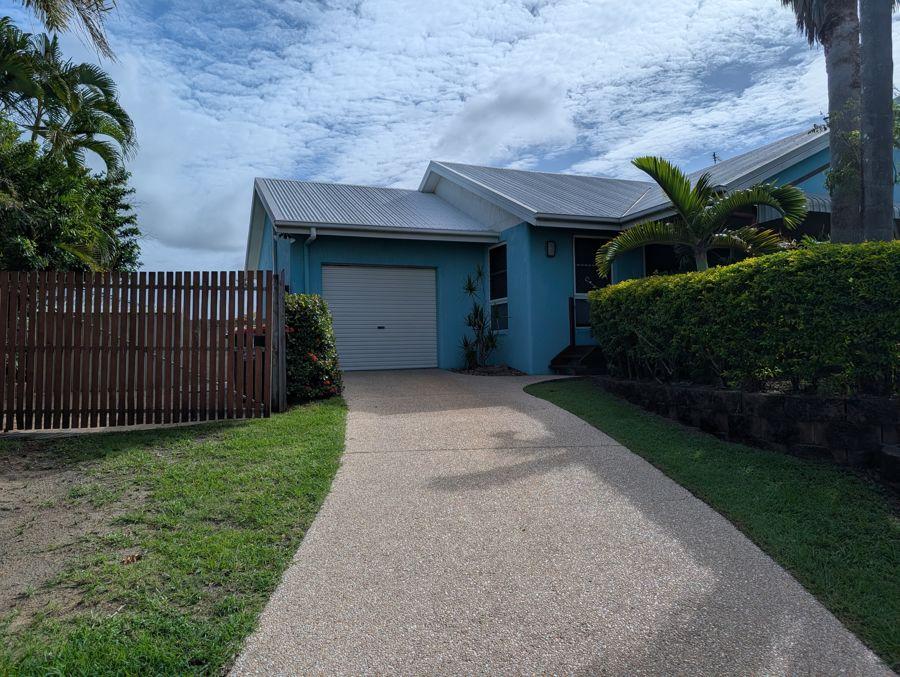 16 Grace Cres, Slade Point, QLD 4740