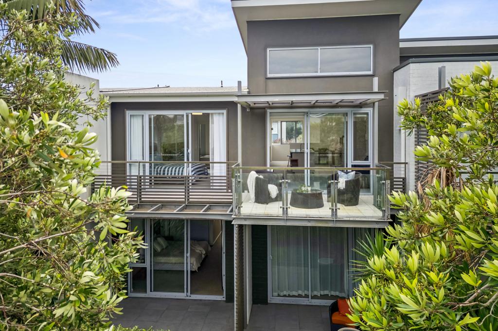 2108-2110 Huntingdale Dr, Magenta, NSW 2261