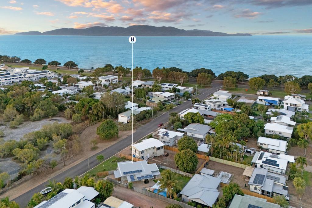 18 Eclipse St, Rowes Bay, QLD 4810