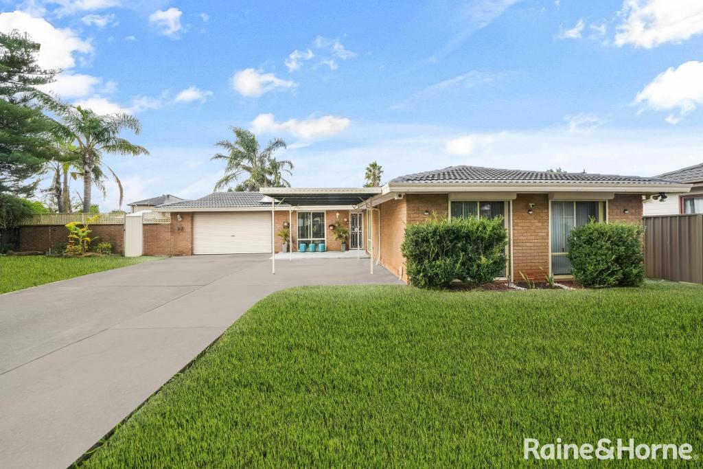 11 Hagen Pl, Glenfield, NSW 2167