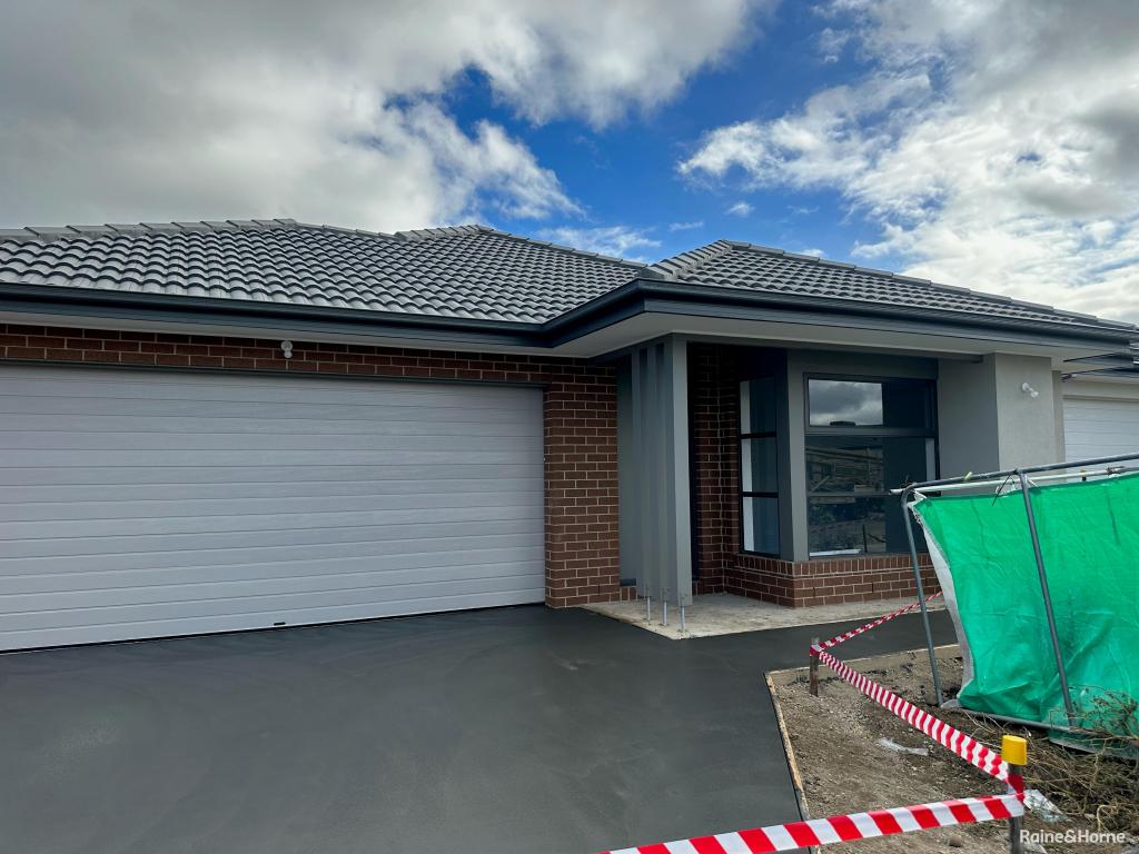 18 Casone St, Clyde, VIC 3978