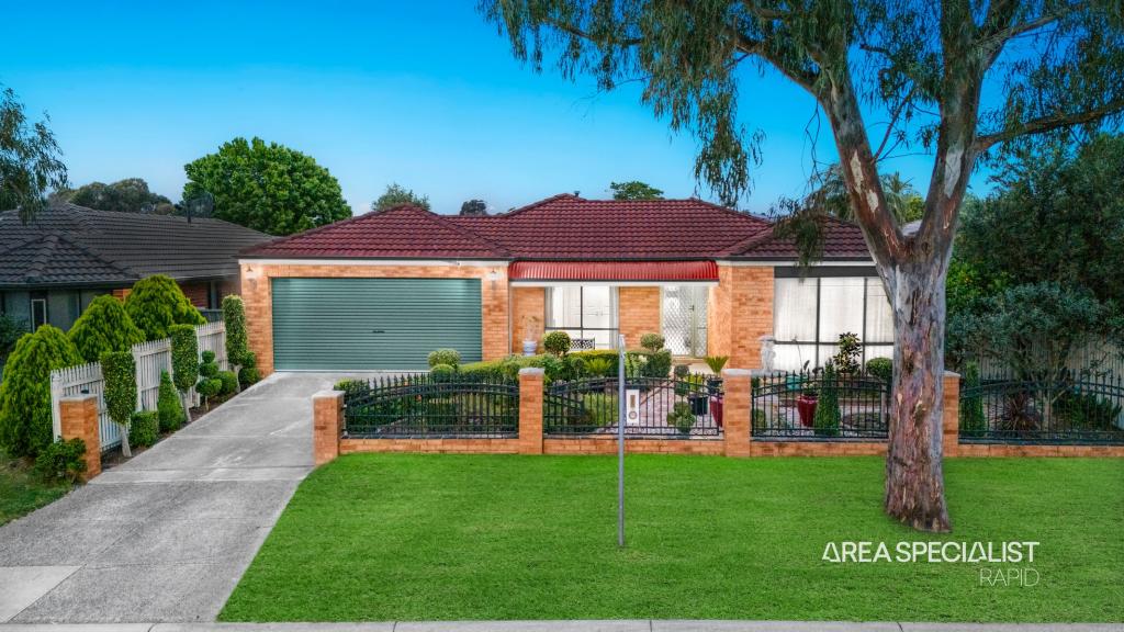 8 DONEGAL WAY, HAMPTON PARK, VIC 3976