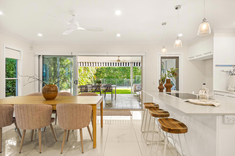 12 Aldridge St, Auchenflower, QLD 4066