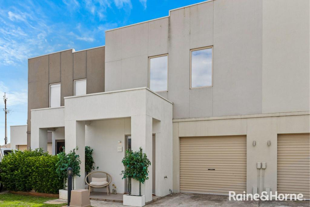 2/1b Larkdale Cres, O'Halloran Hill, SA 5158
