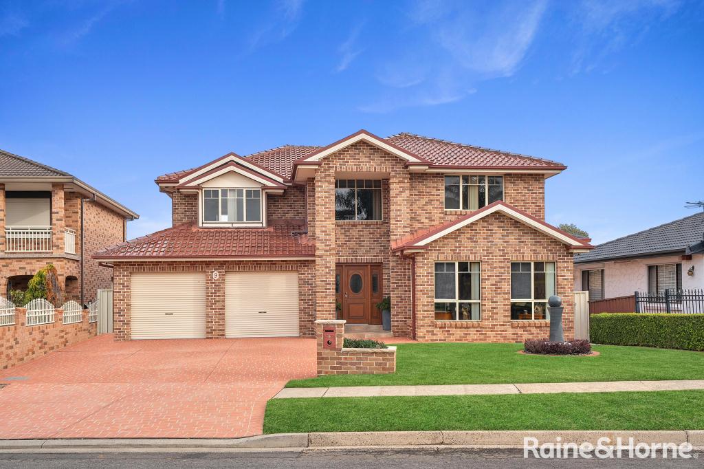 9 Biloolo Rd, Green Valley, NSW 2168