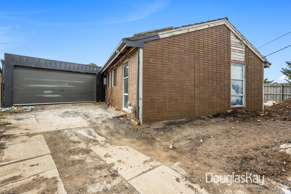 42 Talintyre Rd, Sunshine West, VIC 3020