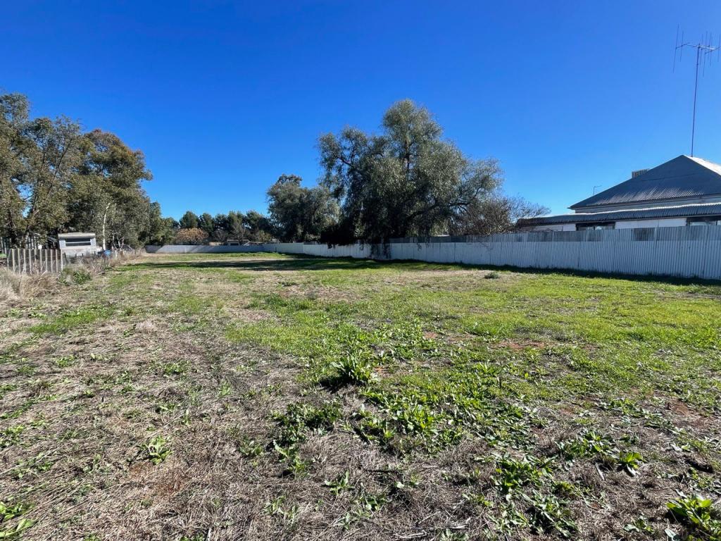 22 West St, Trundle, NSW 2875