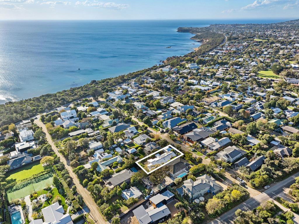 18 Parer St, Mount Martha, VIC 3934