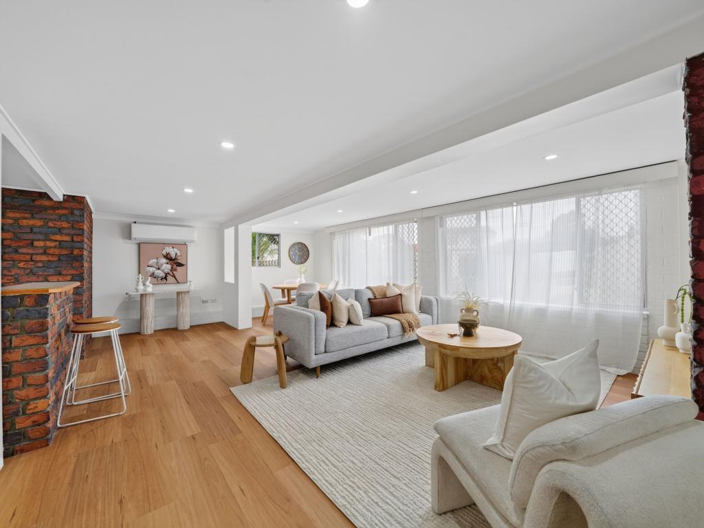 1 Arran Ct, Strathpine, QLD 4500