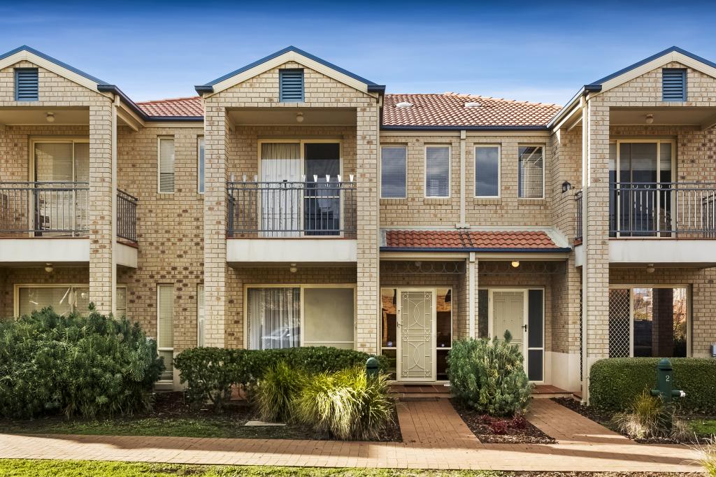 4 MALABAR WALK, BUNDOORA, VIC 3083