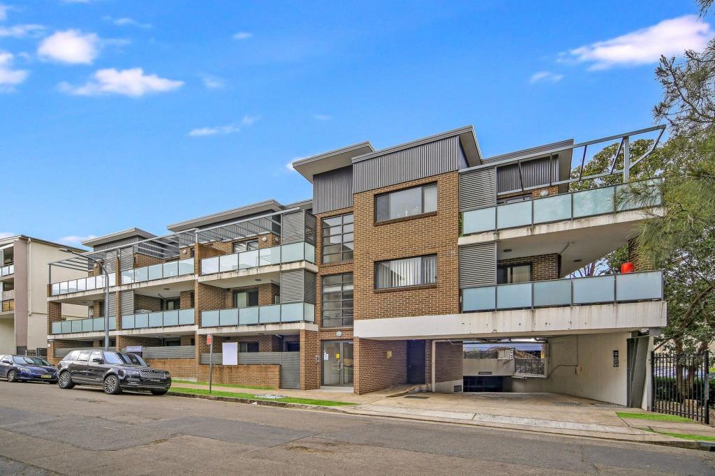 104/12-14 Howard Ave, Northmead, NSW 2152