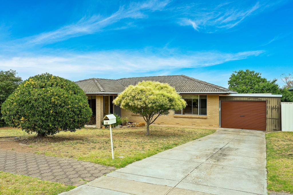 19 Anthony Rd, Para Vista, SA 5093