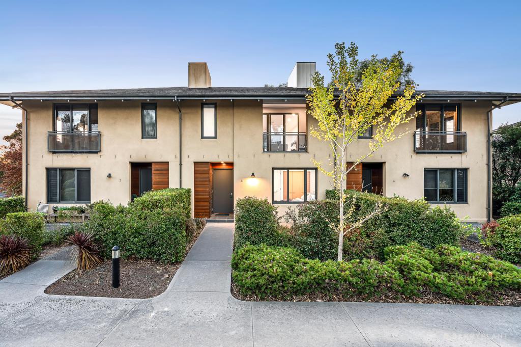 4 Oak Ct, Chirnside Park, VIC 3116