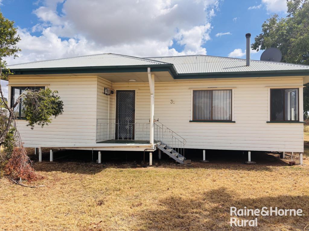 31 Russell St, Wallumbilla, QLD 4428