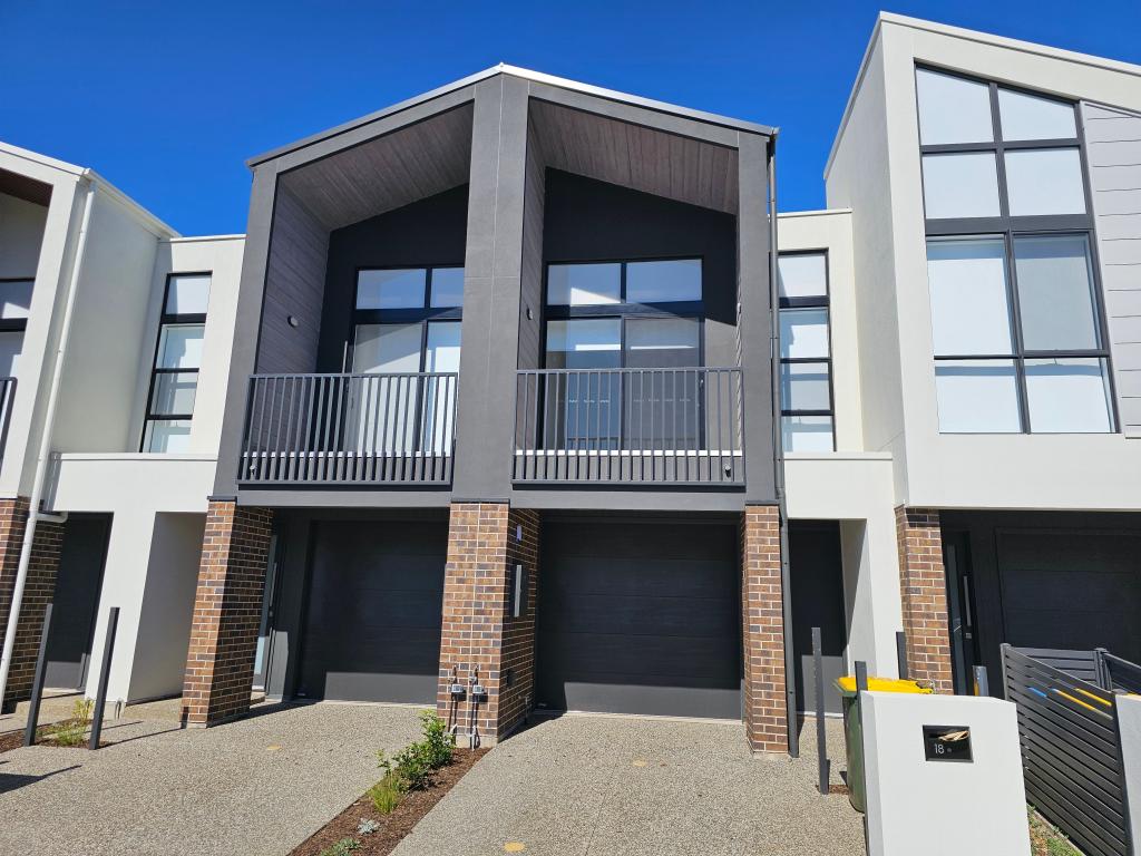 18 John Mckinna Cct, Taperoo, SA 5017