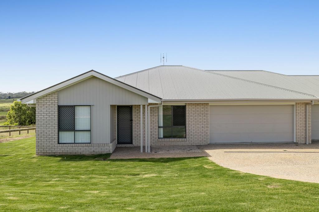 1/1 WINGSPAN ST, MERINGANDAN WEST, QLD 4352