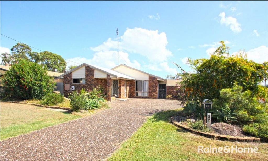 95 Hammond St, Urangan, QLD 4655