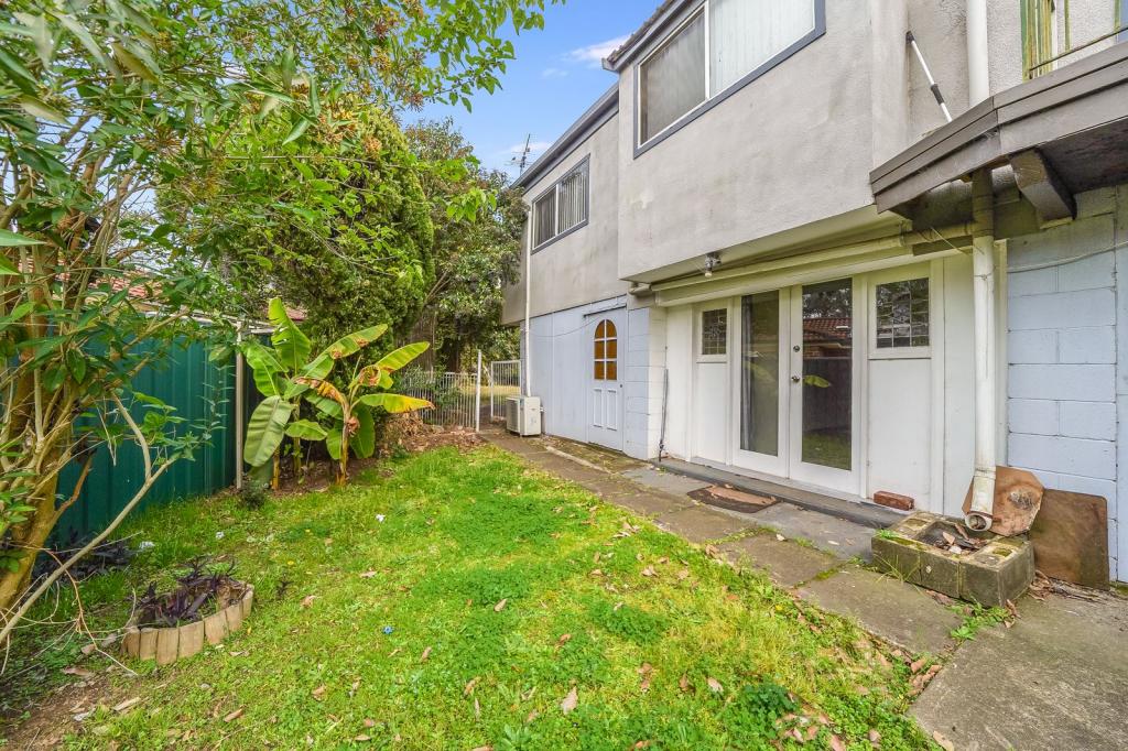 54a Myee Rd, Macquarie Fields, NSW 2564