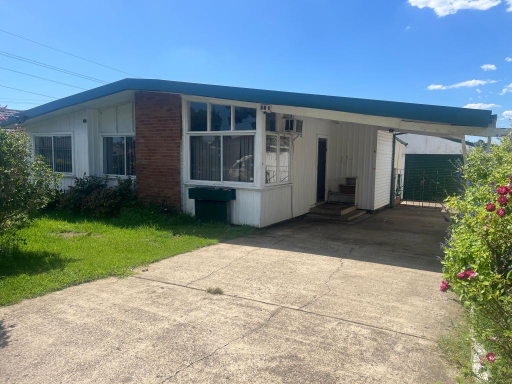 4 Bracknell Rd, Canley Heights, NSW 2166