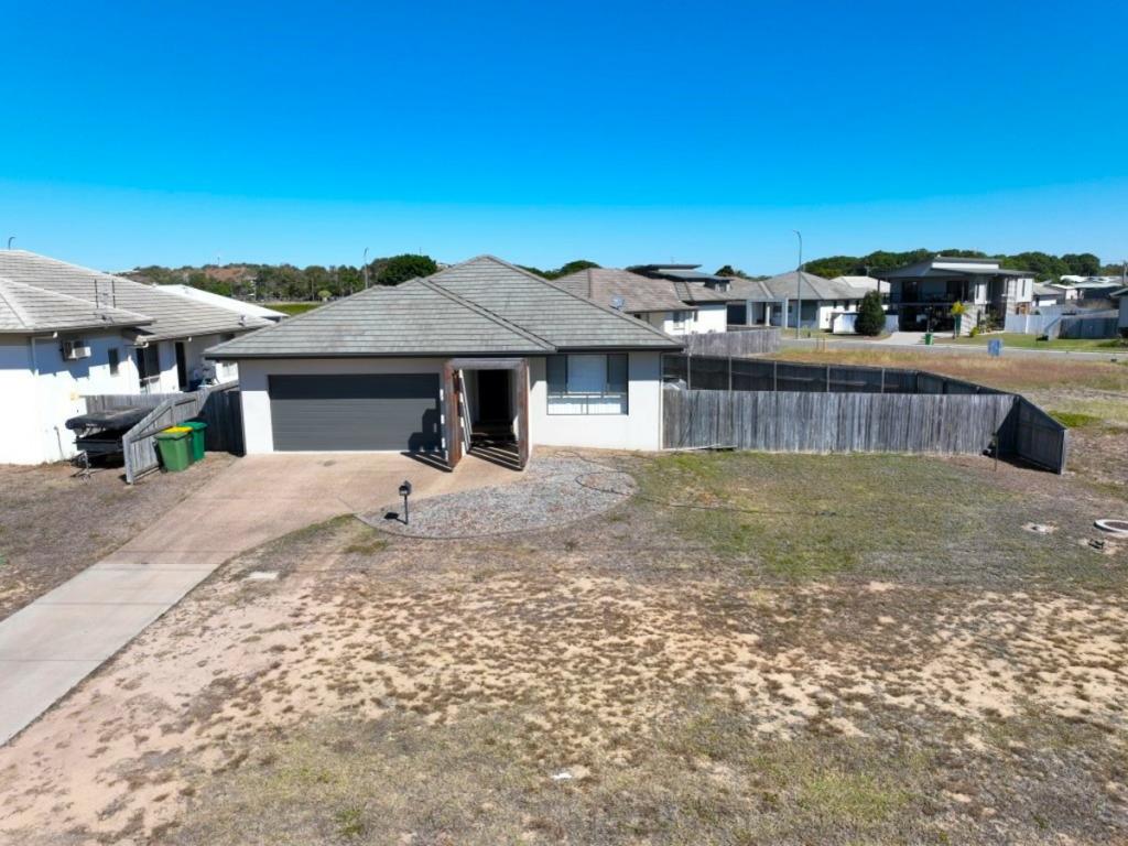 157 Queens Rd, Bowen, QLD 4805