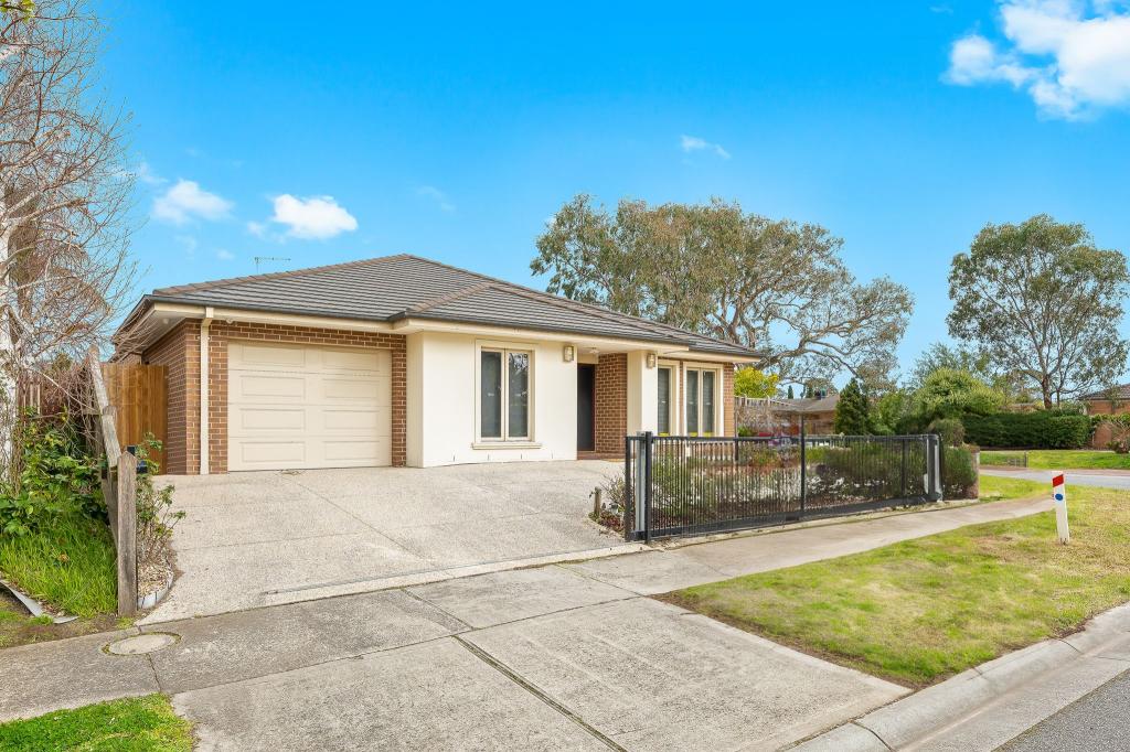 15 Silverwattle Dr, Lyndhurst, VIC 3975