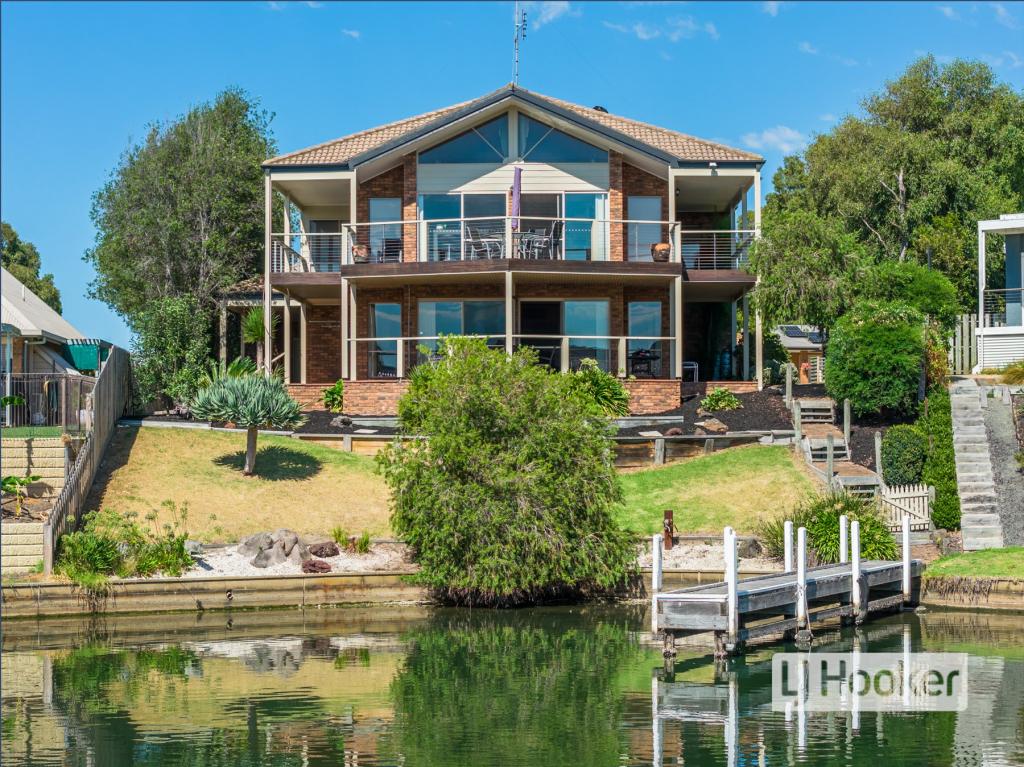 23 Schooner Tce, Paynesville, VIC 3880