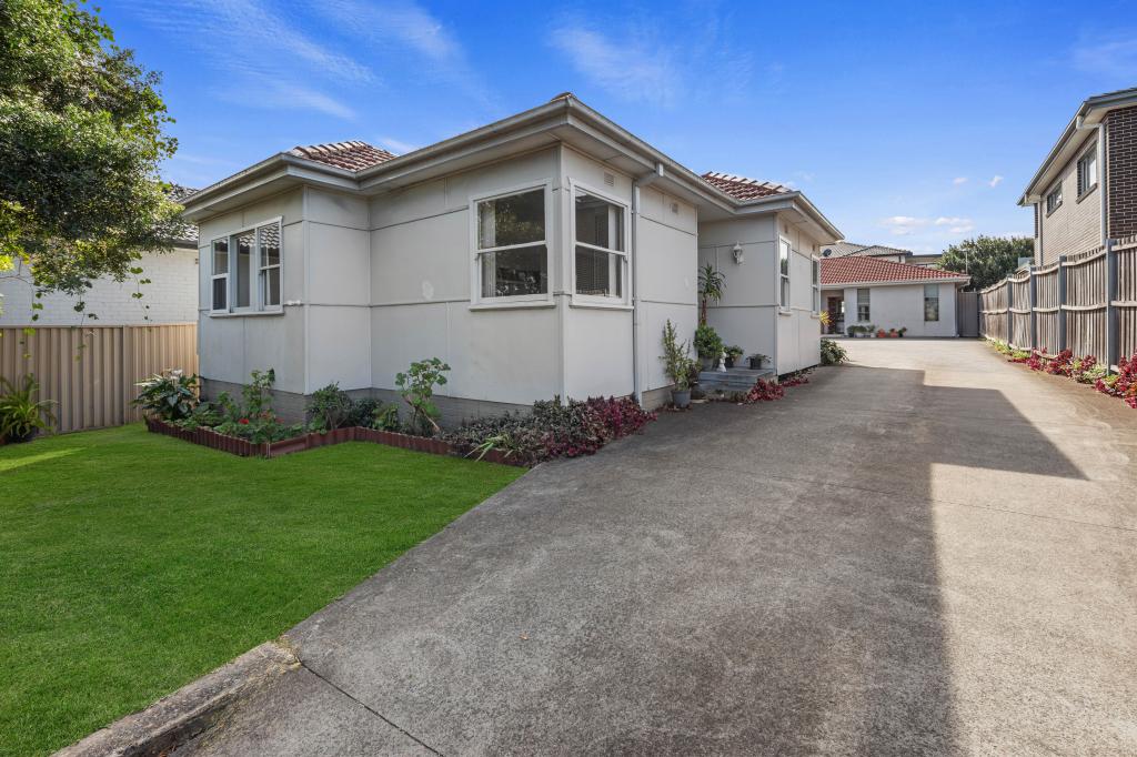 124 & 124a Boundary Rd, Peakhurst, NSW 2210