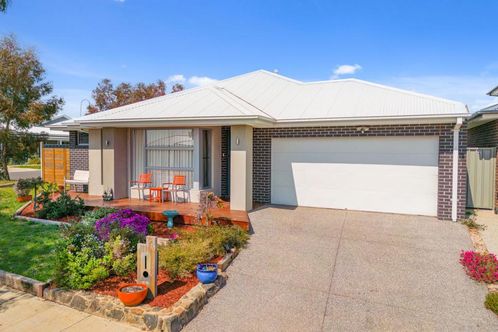 17 Calderwood Rd, Maddingley, VIC 3340