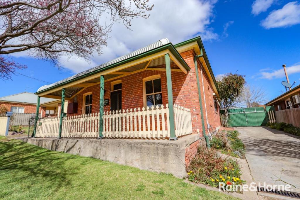 212 Rocket St, Bathurst, NSW 2795