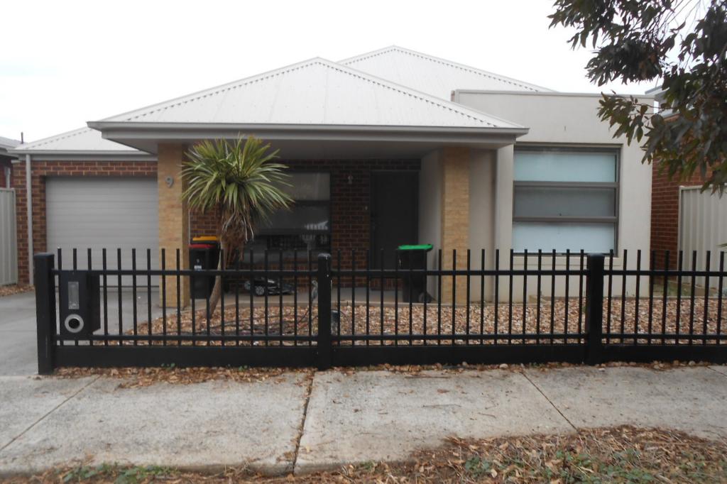 9 Etheridge Rise, Caroline Springs, VIC 3023