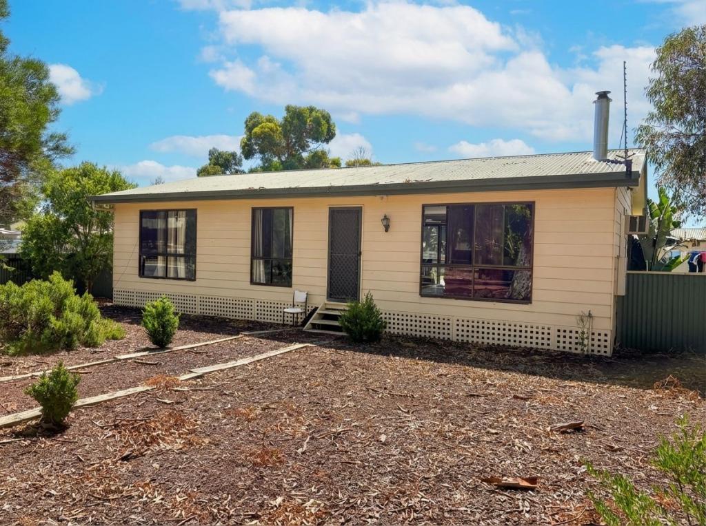49 Albert Pde, Bordertown, SA 5268