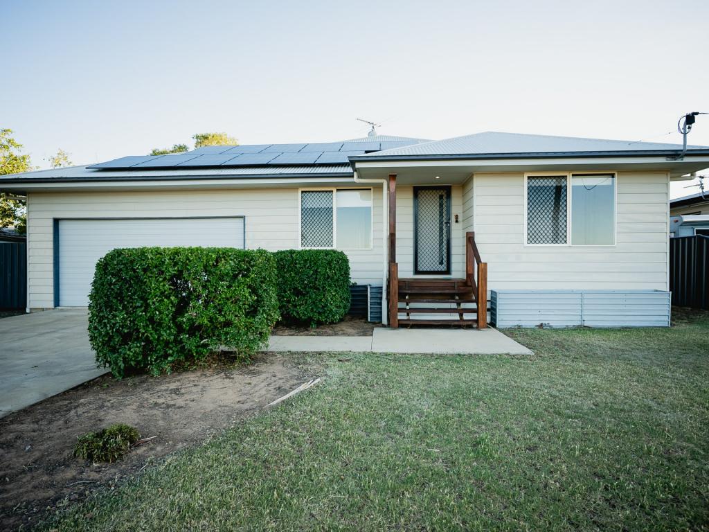 40 Powell St, Roma, QLD 4455