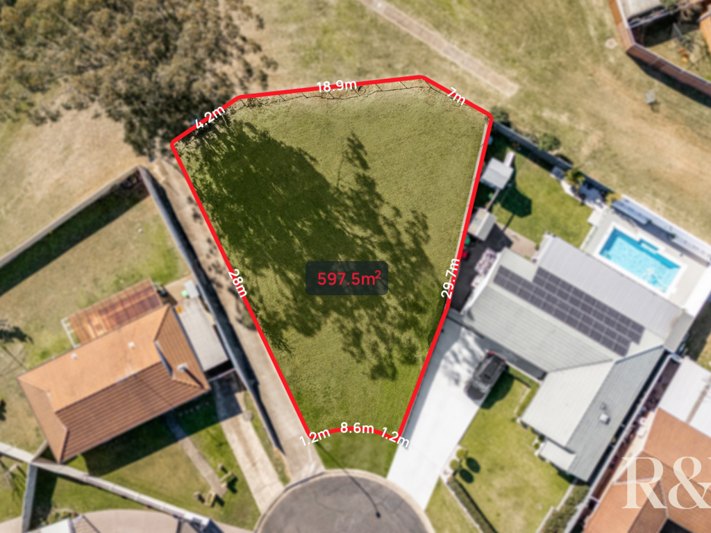 26 TRENT PL, HASSALL GROVE, NSW 2761