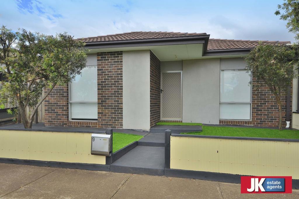 9/2 Elizabeth St, Rockbank, VIC 3335