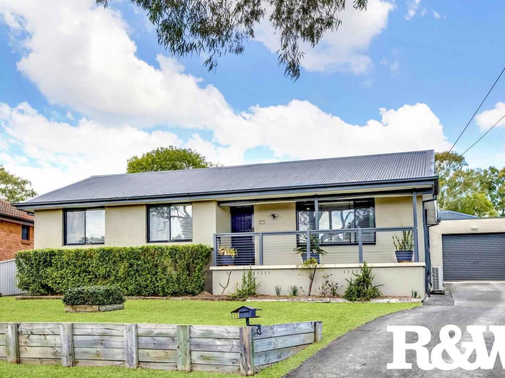 13 Kolodong Dr, Quakers Hill, NSW 2763