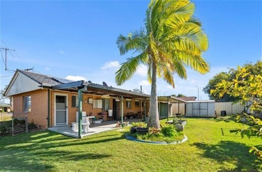 4 Lorraine Ct, Lawnton, QLD 4501