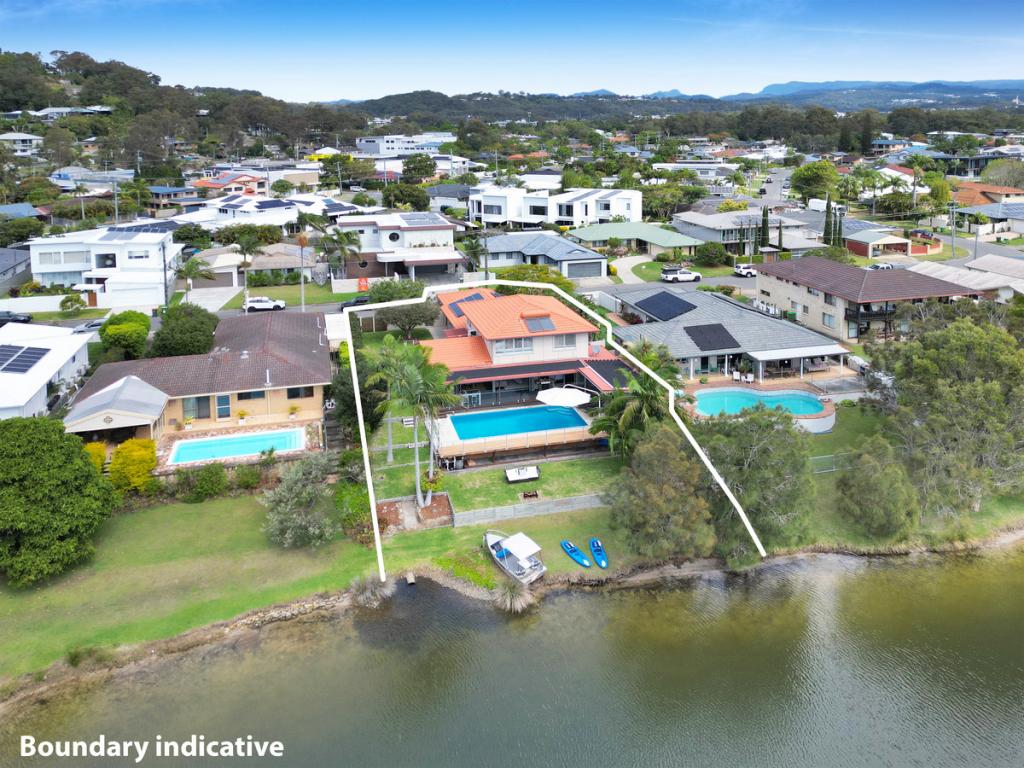 9 Kingfisher Cres, Burleigh Waters, QLD 4220