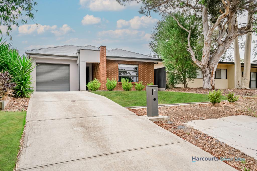 19 Lema Ave, Fairview Park, SA 5126