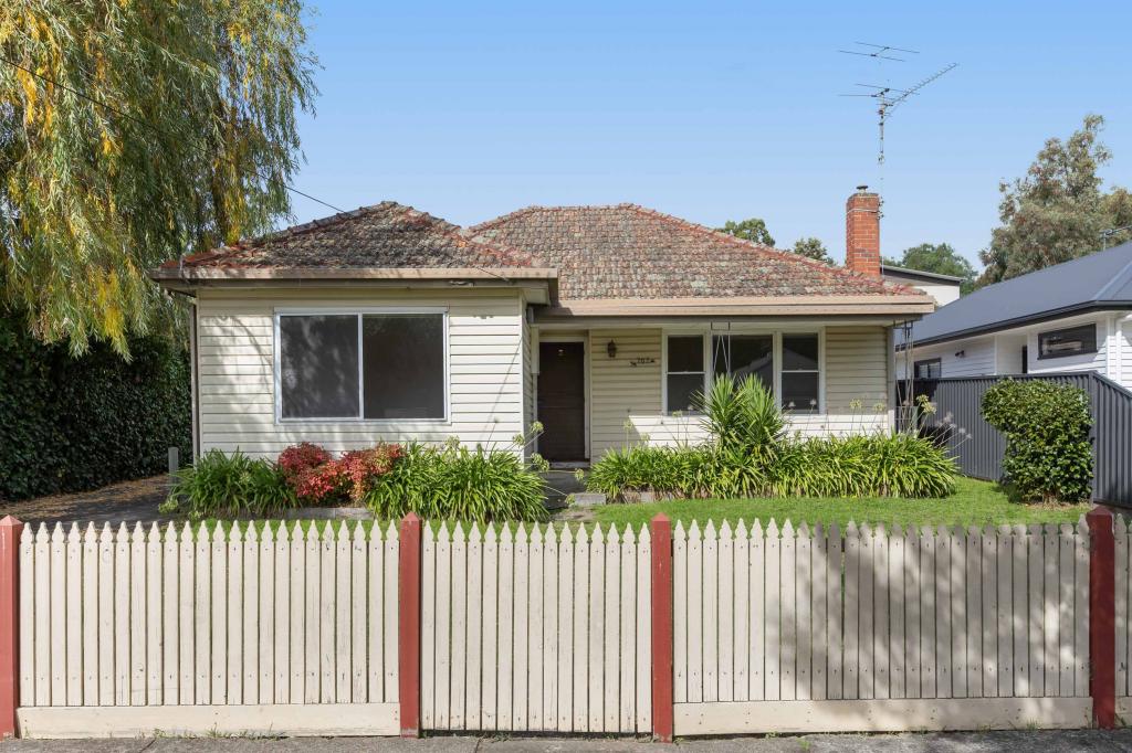 1/707 Humffray St S, Mount Pleasant, VIC 3350